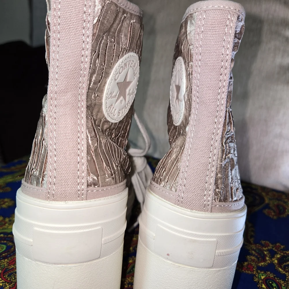 Converse Women's Pink and White Platform Sneakers - Picture 7 of 9